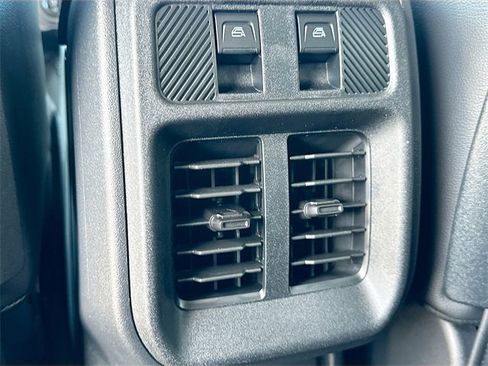 New 2025 Ford Bronco Badlands image 18