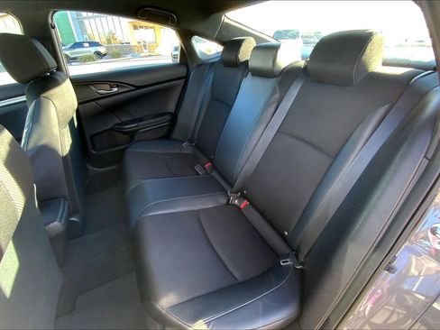 Used 2019 Honda Civic Sport image 18
