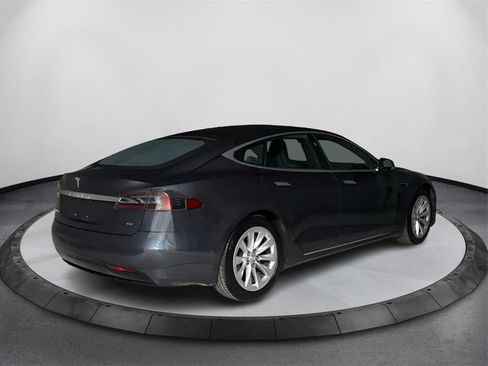 Used 2016 Tesla Model S 70 image 5