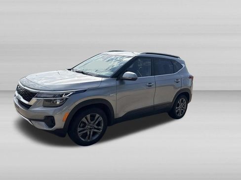 Used 2023 Kia Seltos S w/ Navigation Package AWD/4WD image 8