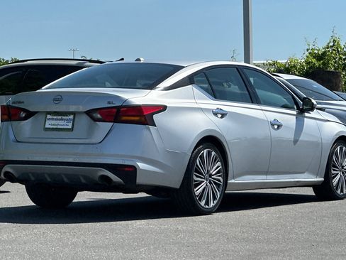 Certified 2023 Nissan Altima 2.5 SL FWD image 4