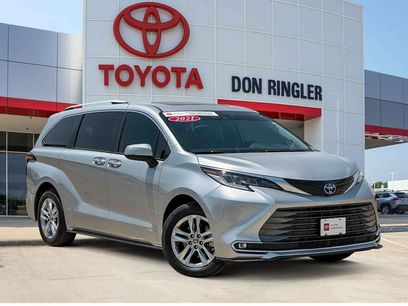 Used 2021 Toyota Sienna Limited