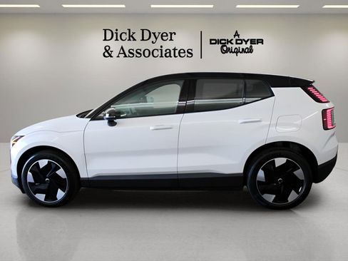 New 2026 Volvo EX30 Ultra w/ Protection Package Premier image 5