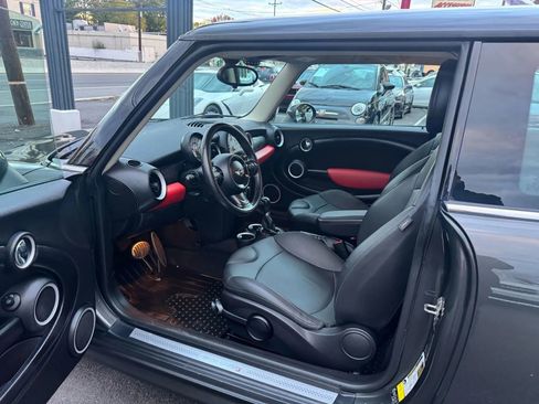 Used 2011 MINI Cooper S image 14