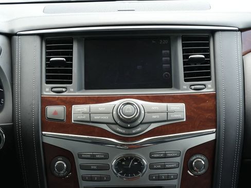 Used 2019 INFINITI QX80 Luxe w/ All-Season Package image 10