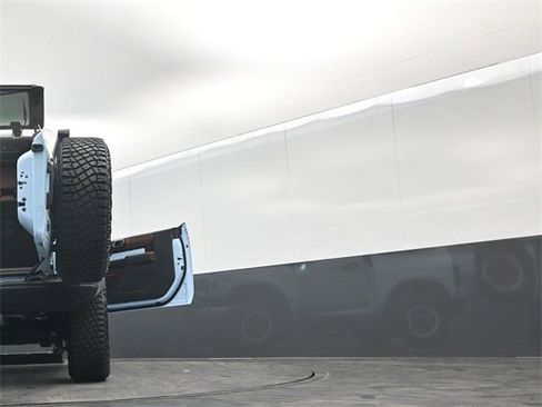 Used 2024 Ford Bronco Heritage Edition image 75