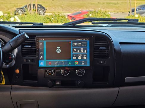 Used 2009 Chevrolet Silverado 1500 LT image 25