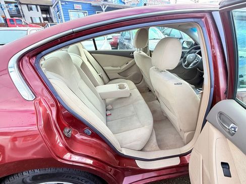 Used 2010 Nissan Altima 2.5 S image 7