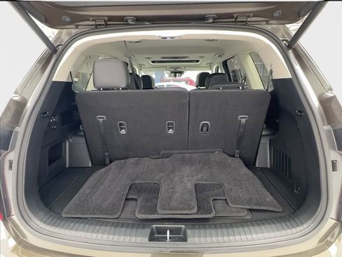 Used 2025 Kia Telluride S AWD/4WD image 16