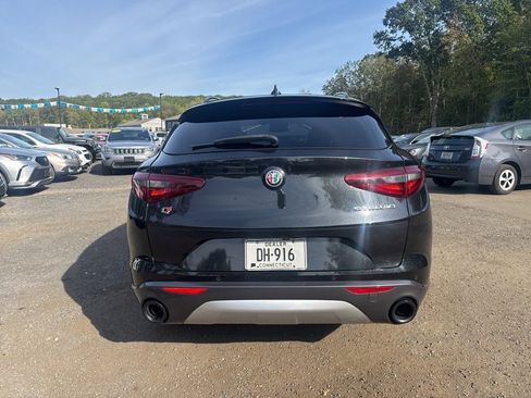 Used 2022 Alfa Romeo Stelvio Ti image 15
