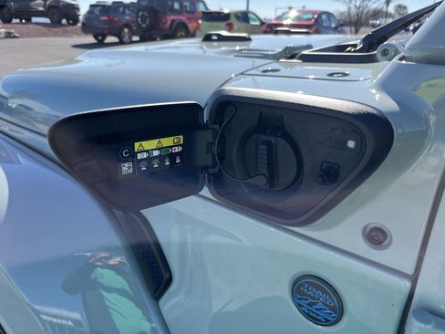 Used 2024 Jeep Wrangler Unlimited w/ Convenience Group image 12