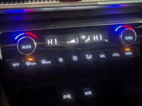 Used 2022 Kia K5 GT-Line image 16