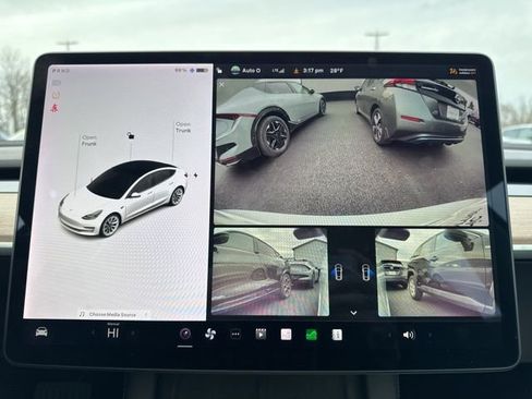 Used 2021 Tesla Model 3 Standard Range Plus image 49