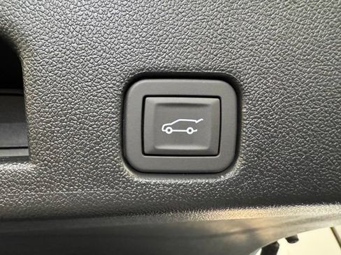 New 2026 Chevrolet Traverse LT w/ Enhanced Driving Package AWD/4WD image 31