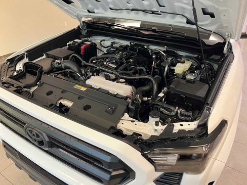 New 2026 Toyota Tacoma SR5 AWD/4WD image 9