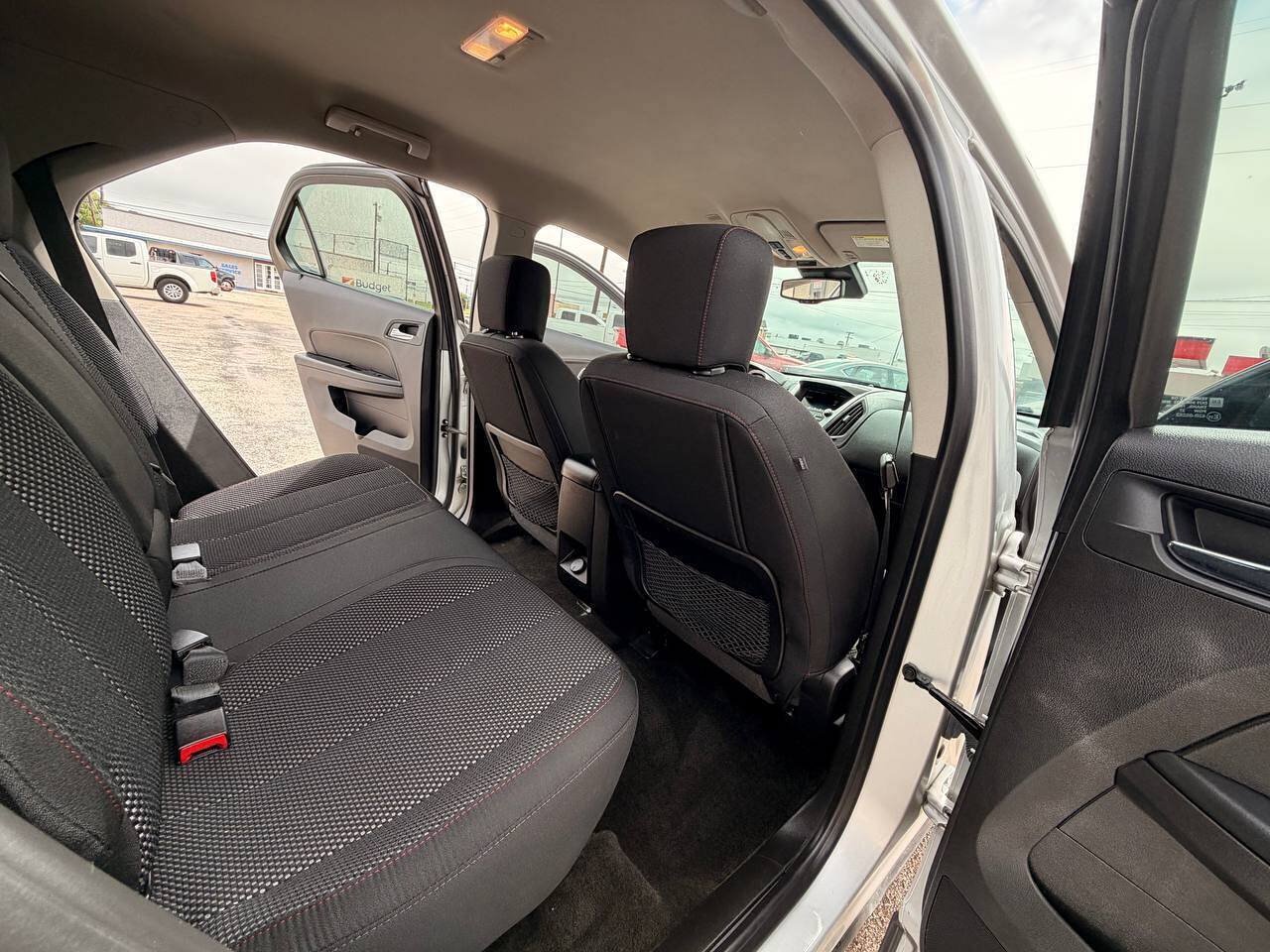 Used 2017 Chevrolet Equinox LS FWD image 15