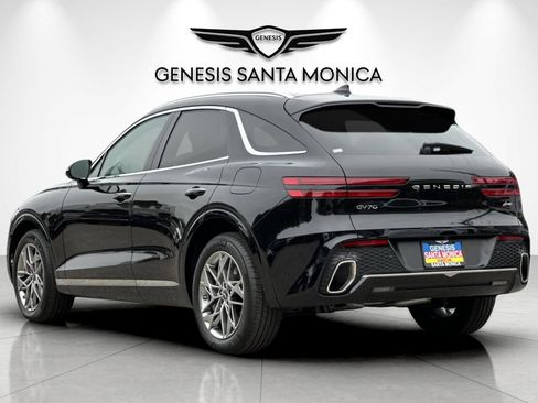 Used 2025 Genesis GV70 2.5T w/ Select Package AWD/4WD image 6