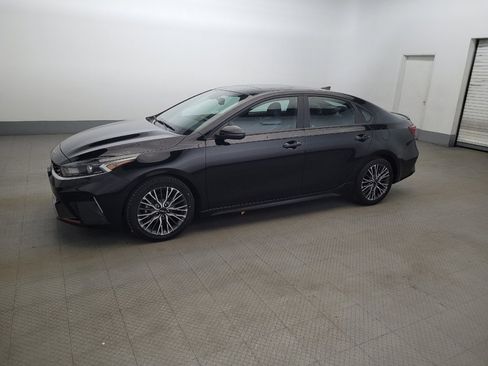 Used 2023 Kia Forte GT-Line w/ GT-Line Premium Package FWD image 2