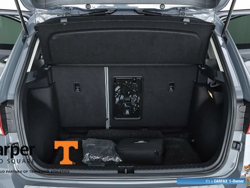 Used 2023 Volkswagen Taos SE w/ Panoramic Sunroof Package FWD image 29