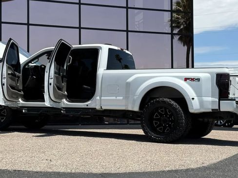 Used 2020 Ford F350 XLT w/ FX4 Off-Road Package AWD/4WD image 31