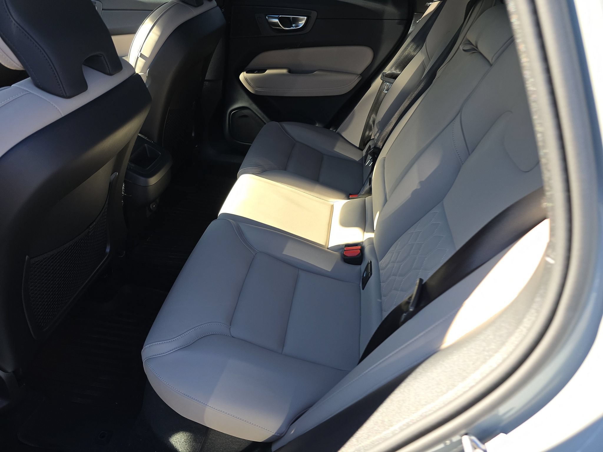 Certified 2026 Volvo XC60 B5 Plus w/ Protection Package Premier AWD/4WD image 11