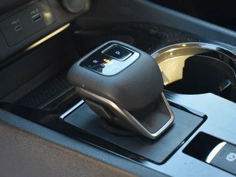 Used 2023 Nissan Rogue SV image 21