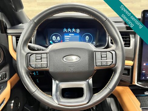 Used 2024 Ford Expedition Platinum AWD/4WD image 10