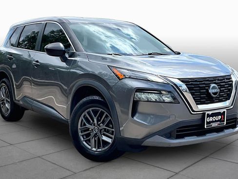 Used 2022 Nissan Rogue S image 3