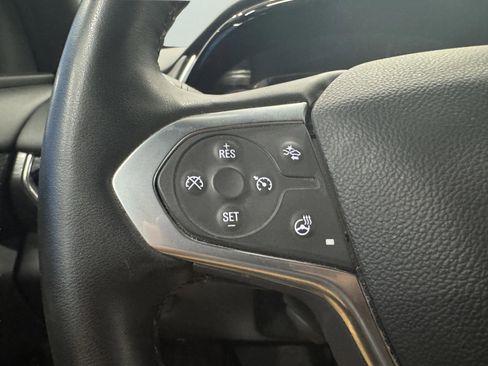 Used 2023 Chevrolet Traverse High Country image 16