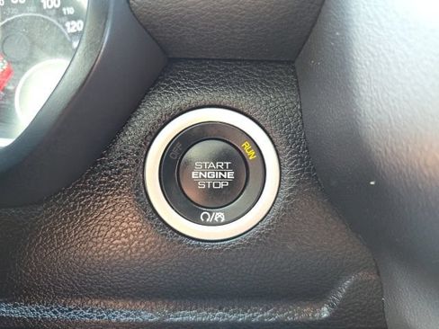 Used 2025 RAM 2500 Big Horn AWD/4WD image 17