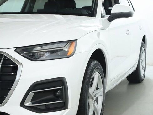 Used 2023 Audi Q5 2.0T Premium w/ Convenience Package AWD/4WD image 4