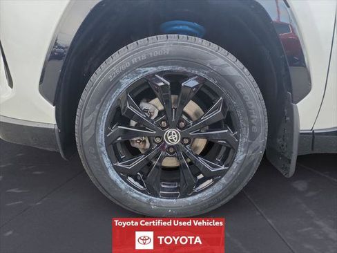 Certified 2024 Toyota RAV4 SE w/ Convenience Package AWD/4WD image 16