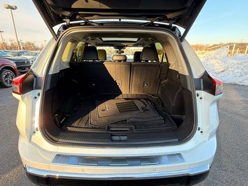 New 2026 Nissan Rogue Platinum w/ Platinum Premium Package image 17