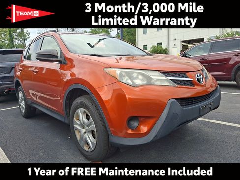 Used 2015 Toyota RAV4 LE FWD image 1