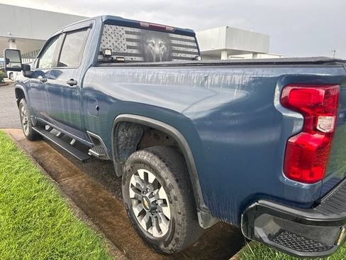 Used 2024 Chevrolet Silverado 2500 Custom w/ Custom Convenience Package AWD/4WD image 8