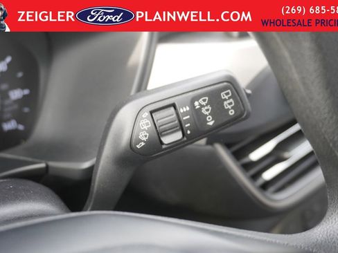 Used 2021 Ford Escape S image 24
