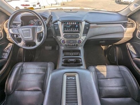 Used 2019 GMC Yukon Denali w/ Denali Ultimate Package image 19