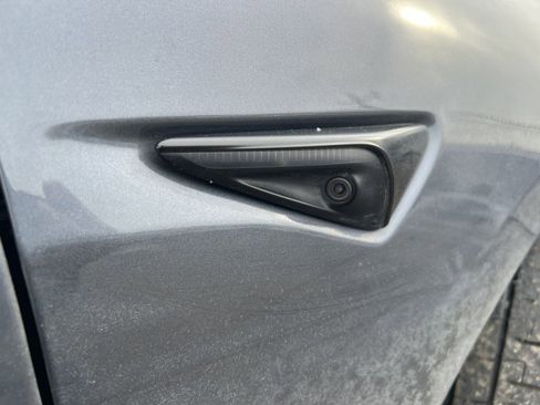 Used 2022 Tesla Model 3 Performance image 42