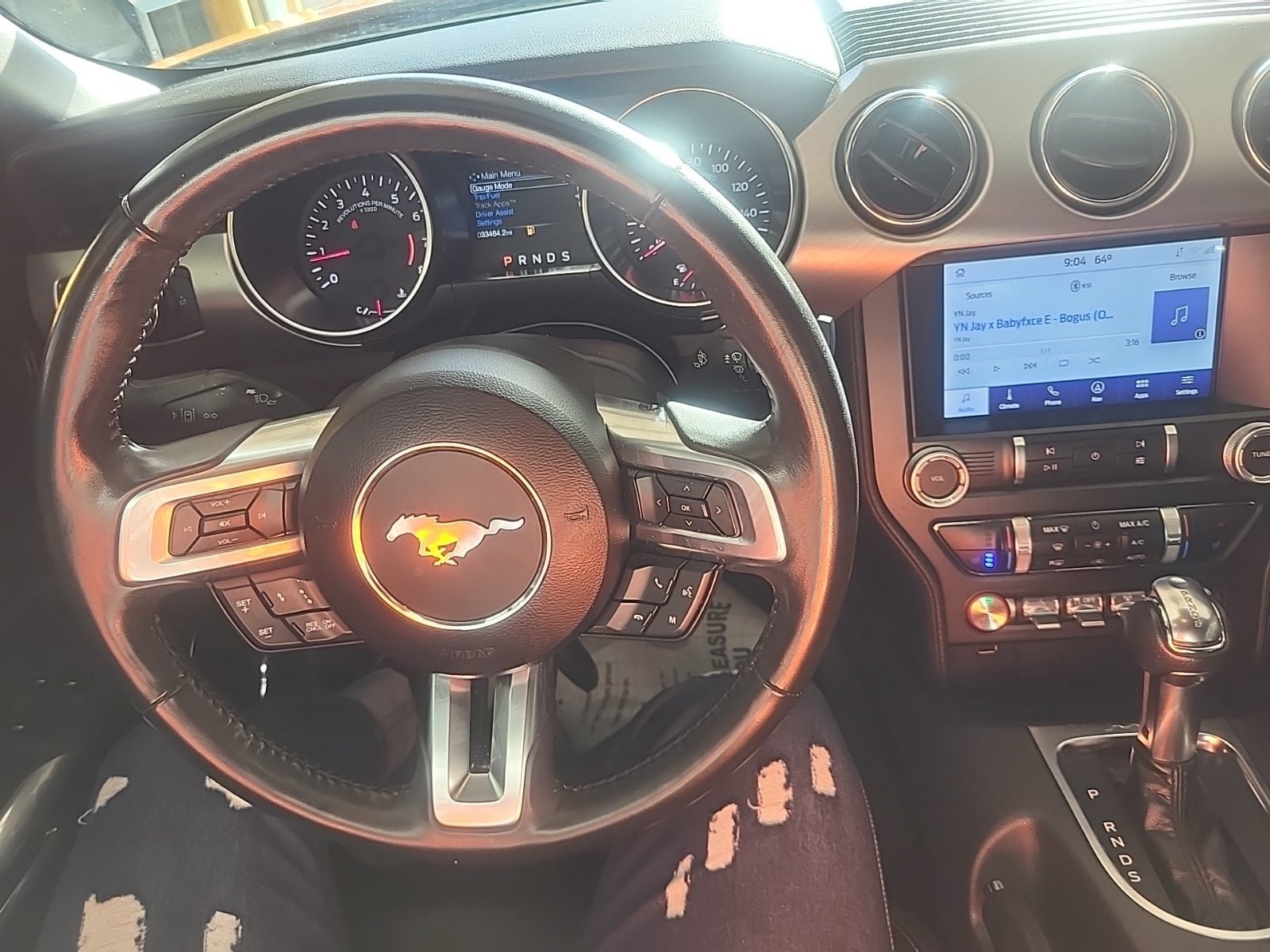 Used 2022 Ford Mustang Premium w/ Ford Safe & Smart Package RWD image 5