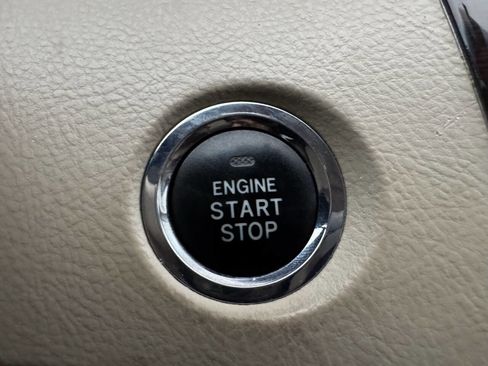 Used 2008 Toyota Avalon Limited image 18