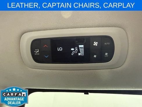 Used 2024 Chrysler Pacifica Touring-L FWD image 34