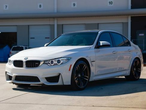 Used 2015 BMW M3 image 3