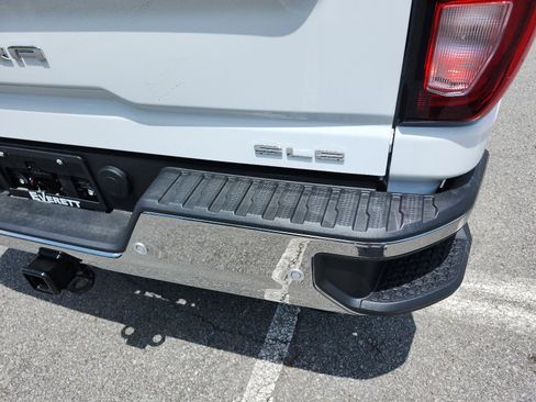 New 2026 GMC Sierra 2500 SLE w/ SLE Value Package; AWD/4WD image 4