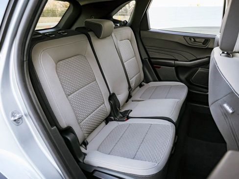 Used 2022 Ford Escape SE w/ Cold Weather Package AWD/4WD image 25