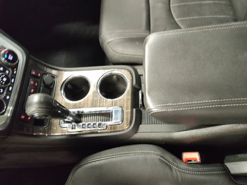 Used 2017 GMC Acadia Limited SLT image 26