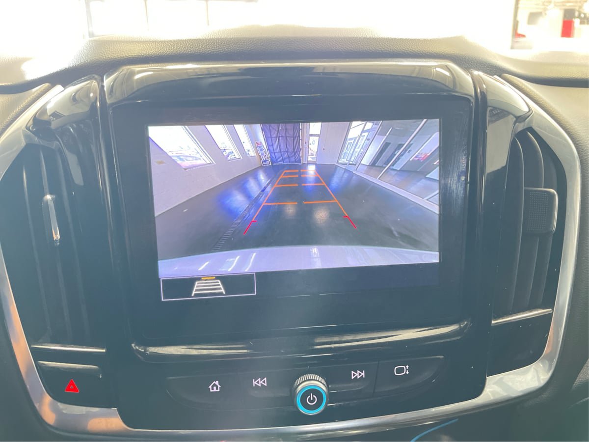 Used 2021 Chevrolet Traverse LT AWD/4WD image 28