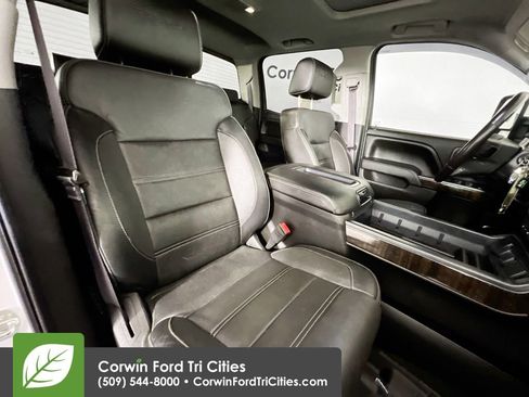 Used 2015 GMC Sierra 2500 Denali w/ Duramax Plus Package image 16