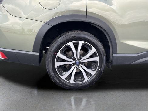 Used 2020 Subaru Forester Limited AWD/4WD image 28