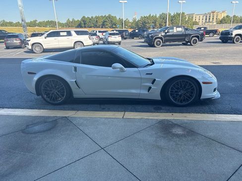 Used 2010 Chevrolet Corvette ZR1 RWD image 2
