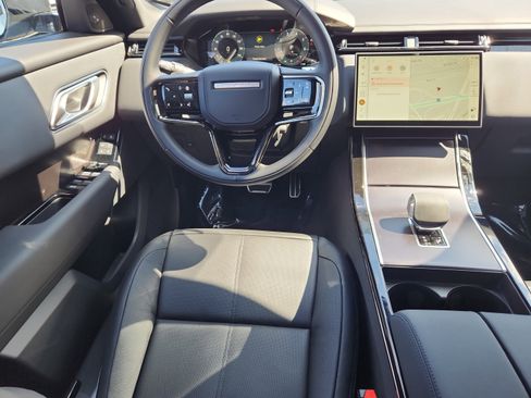 New 2026 Land Rover Range Rover Velar Dynamic SE image 4